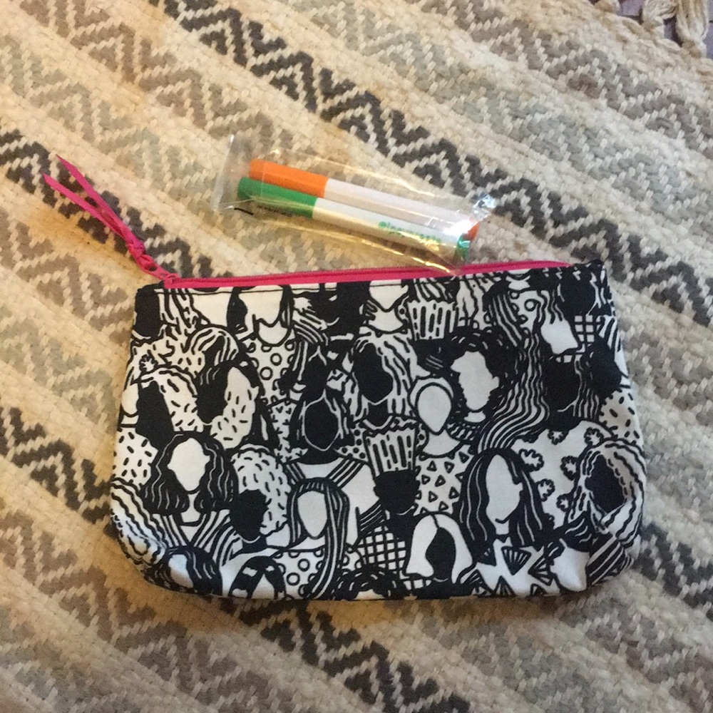 Customizable Makeup Bag